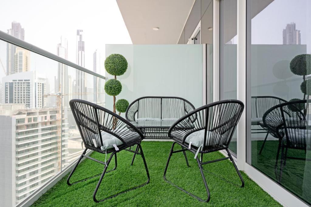 Appartamento Brand New 1Br- Business Bay - Burj Khalifa View Dubai Esterno foto